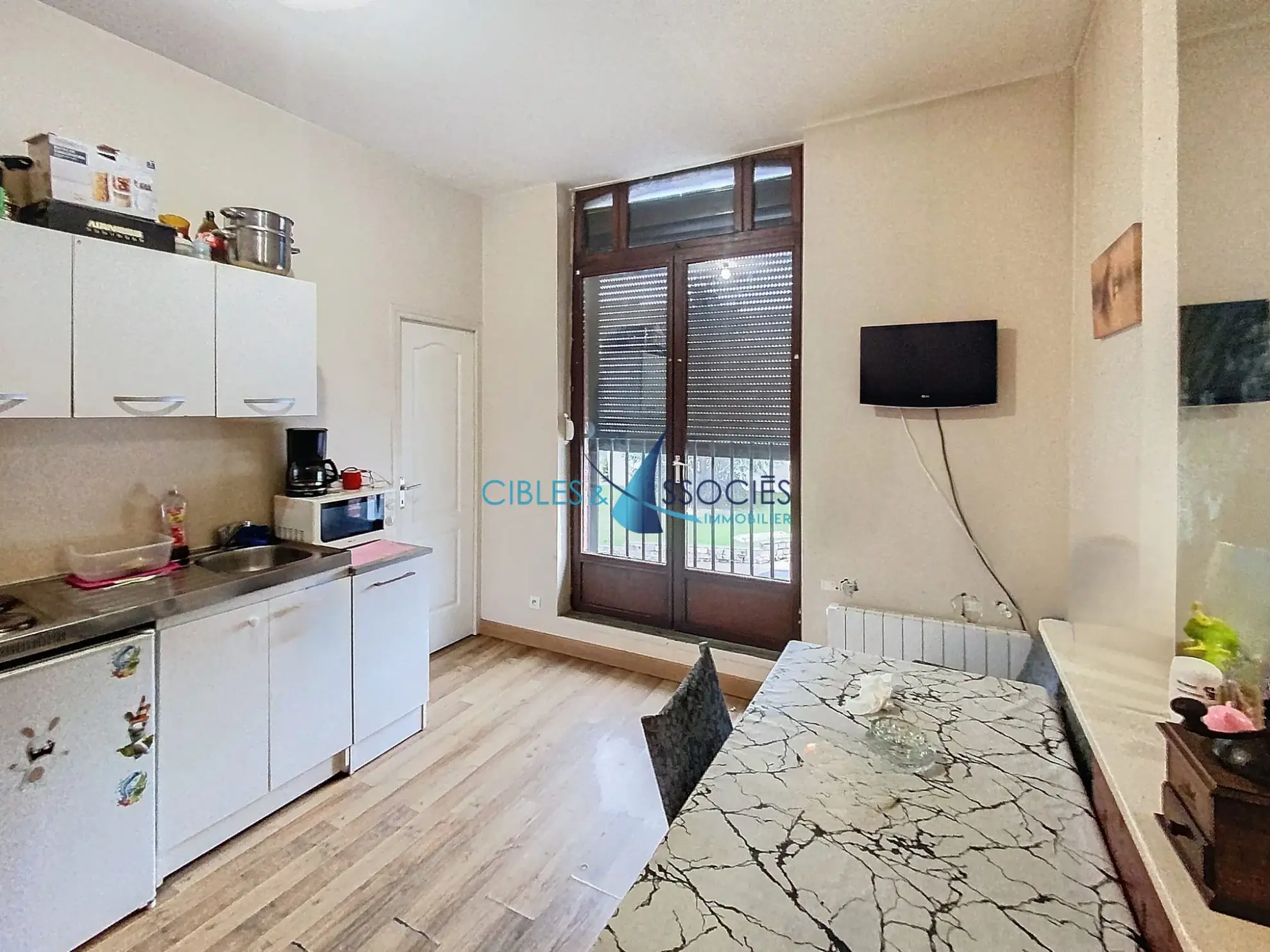 Immeuble de rapport à Sainte-Catherine de 110 m² avec potentiel locatif 