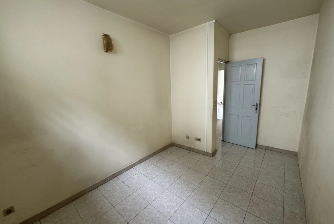 Maison T4 à vendre à Fort-de-France avec vue sur la Baie 