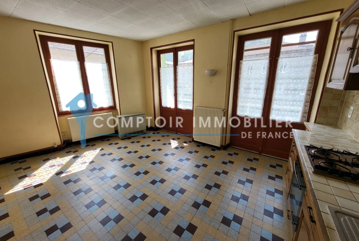 Maison de village T5 de 99 m² en Ardèche, ambiance nature et tranquillité 