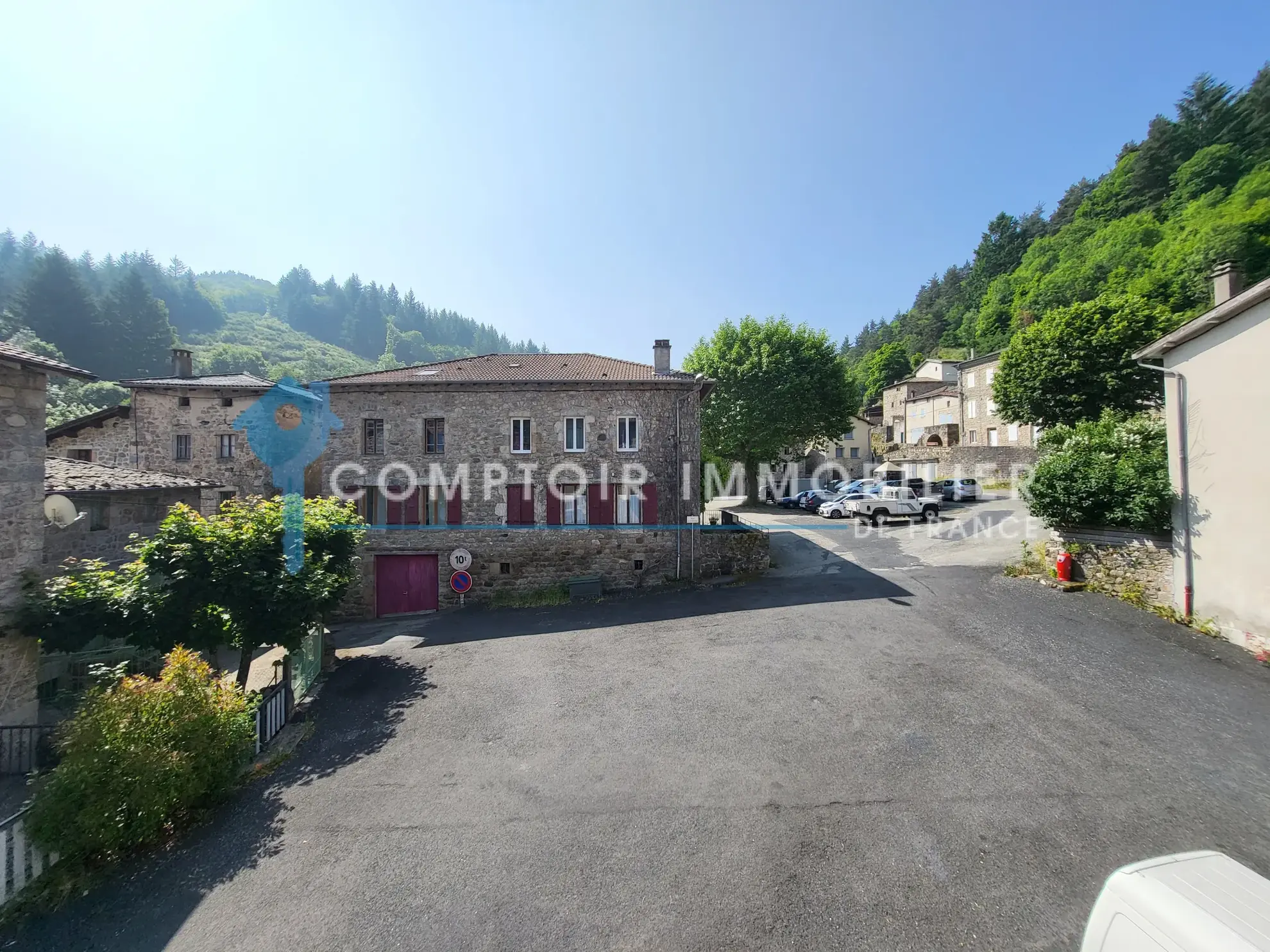 Maison de village T5 de 99 m² en Ardèche, ambiance nature et tranquillité 