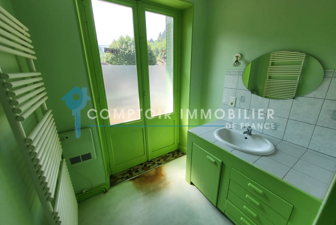 Maison de village T5 de 99 m² en Ardèche, ambiance nature et tranquillité 