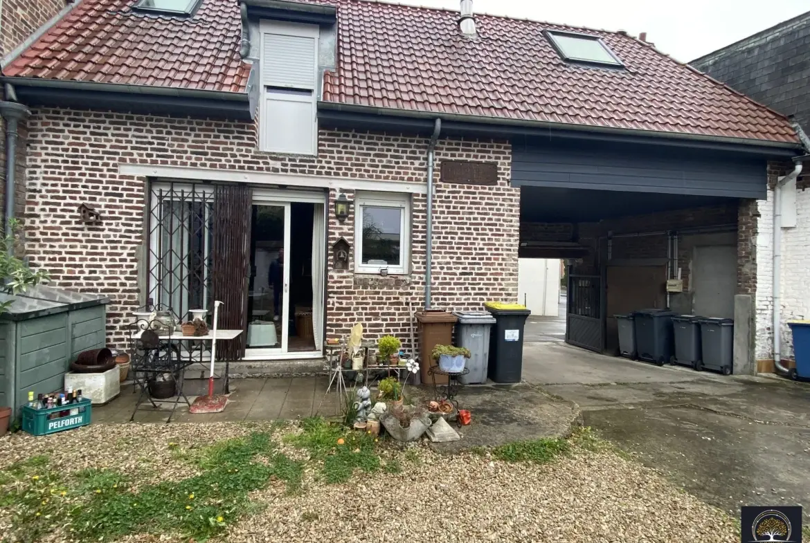 Maison atypique à vendre au centre de Saint-Laurent-Blangy avec terrasse et potentiel de rénovation 
