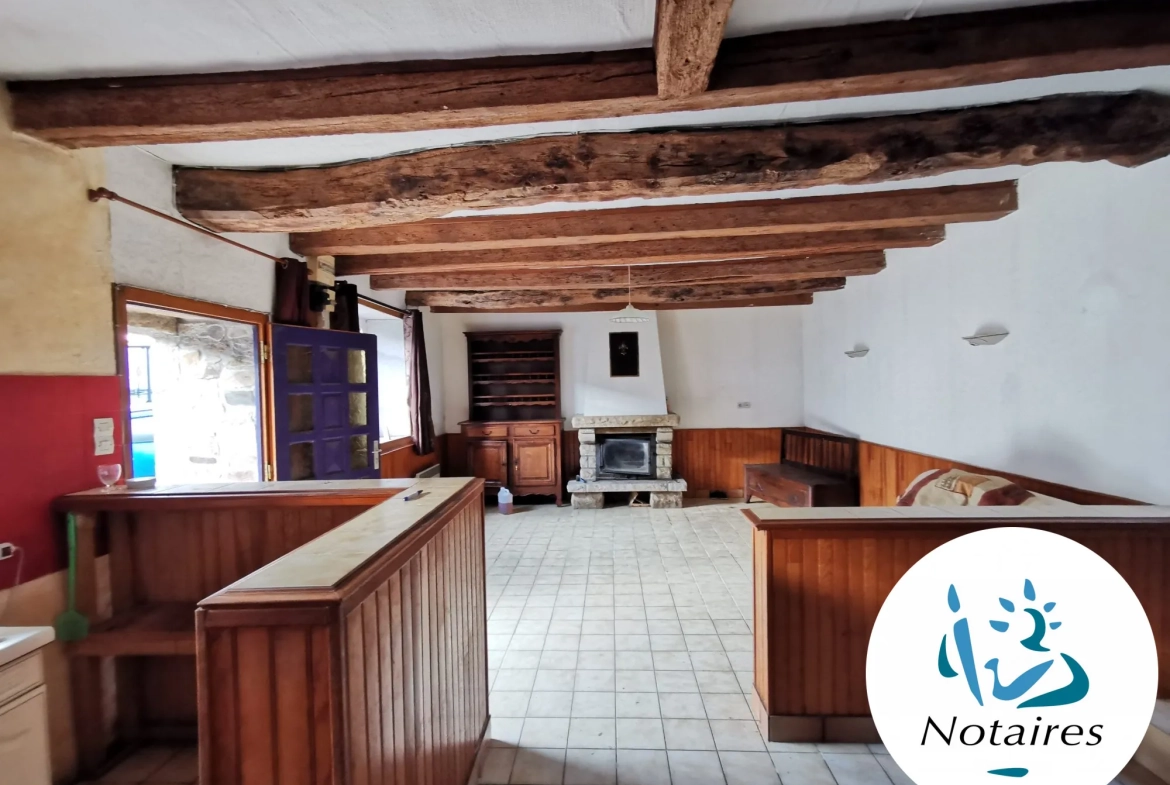 Maison à vendre à Langoat - Opportunité de rénovation en cœur de bourg 