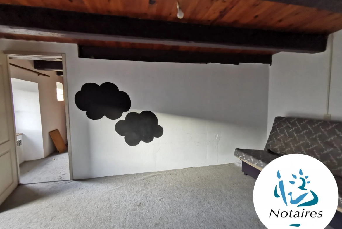 Maison à vendre à Langoat - Opportunité de rénovation en cœur de bourg 