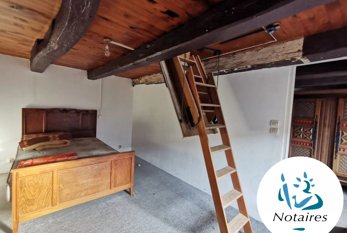 Maison à vendre à Langoat - Opportunité de rénovation en cœur de bourg 