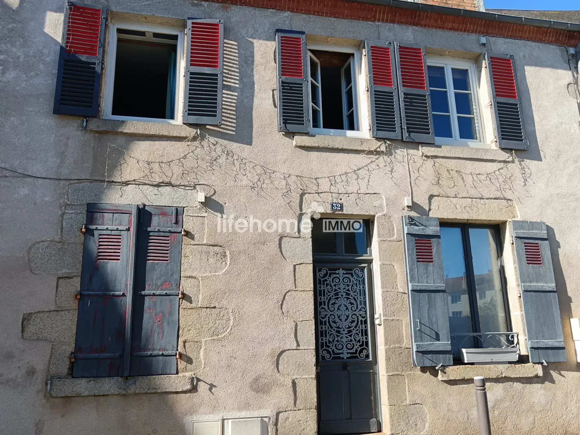 Immeuble à vendre à Guéret avec 3 logements et fort potentiel 