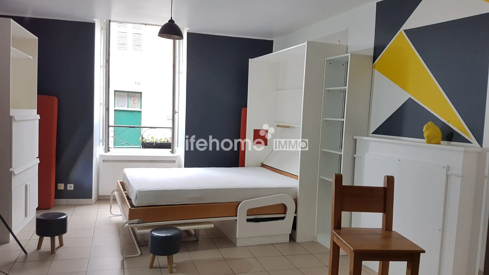 Immeuble à vendre à Guéret avec 3 logements et fort potentiel 