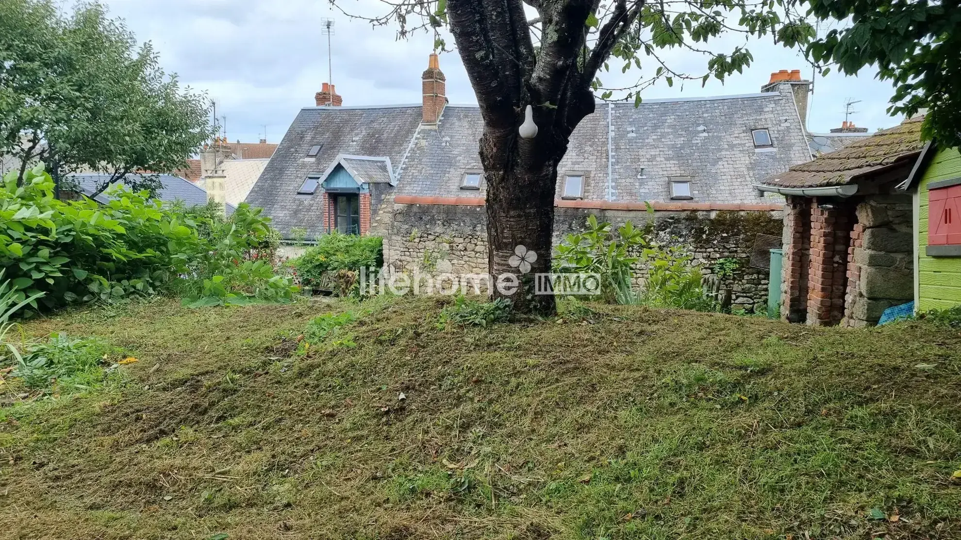 Immeuble à vendre à Guéret avec 3 logements et fort potentiel 