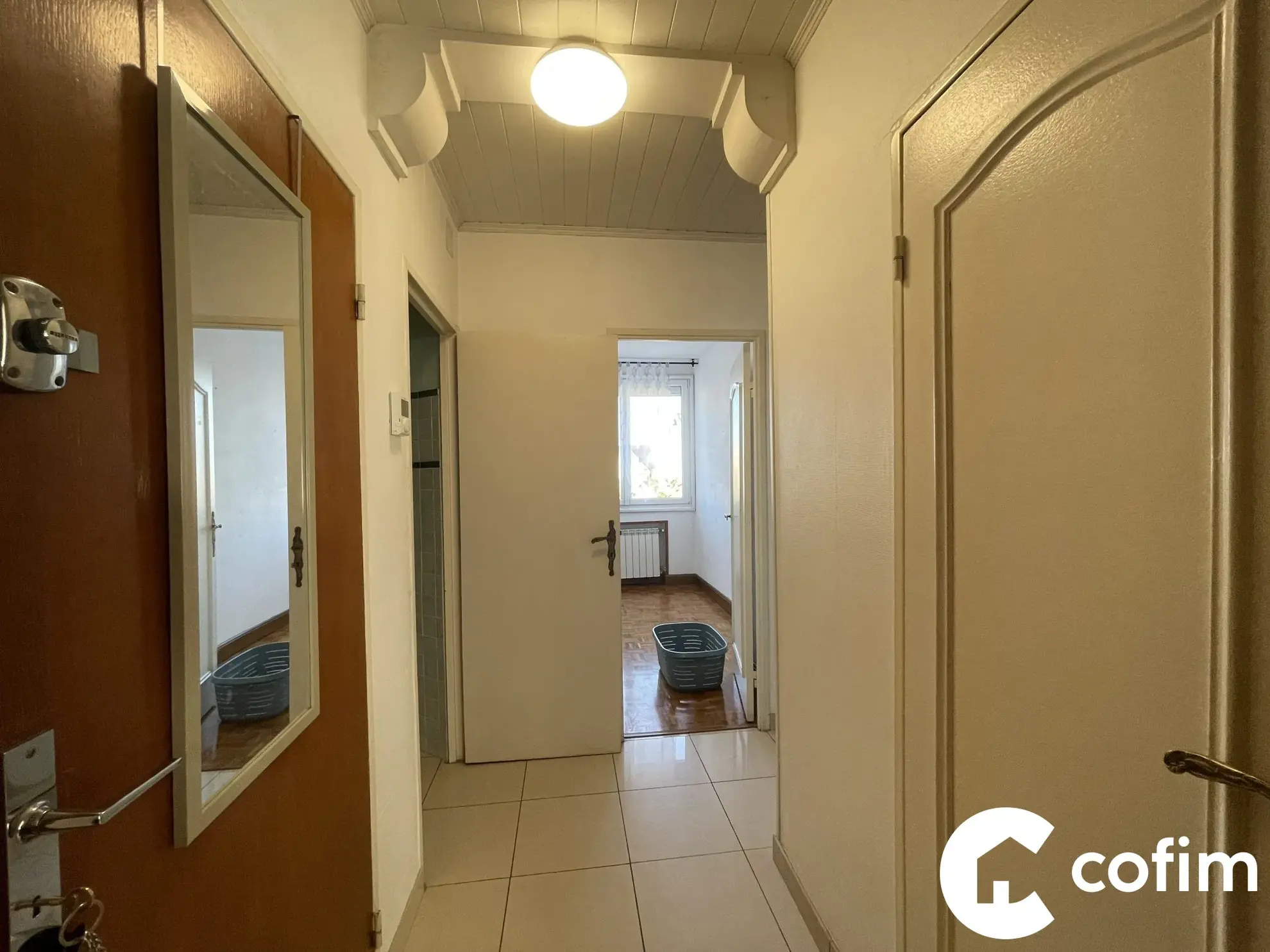 Appartement T3/T4 à vendre au cœur de Tarbes avec loggia, cave et garage sécurisé 
