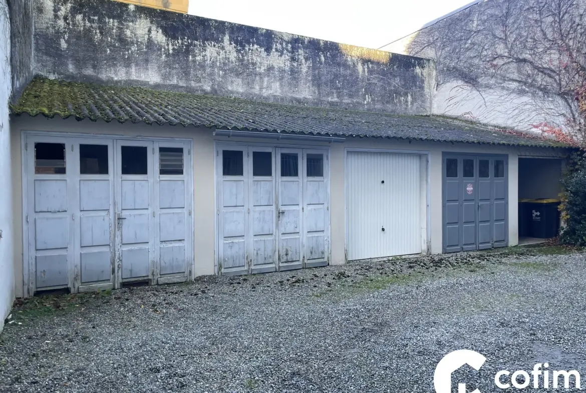 Appartement T3/T4 à vendre au cœur de Tarbes avec loggia, cave et garage sécurisé 