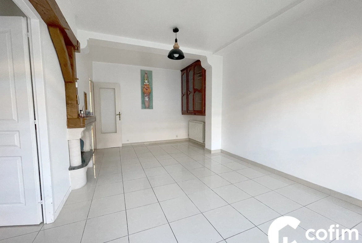 Appartement T3/T4 à vendre au cœur de Tarbes avec loggia, cave et garage sécurisé 