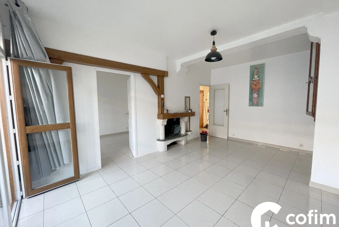 Appartement T3/T4 à vendre au cœur de Tarbes avec loggia, cave et garage sécurisé 