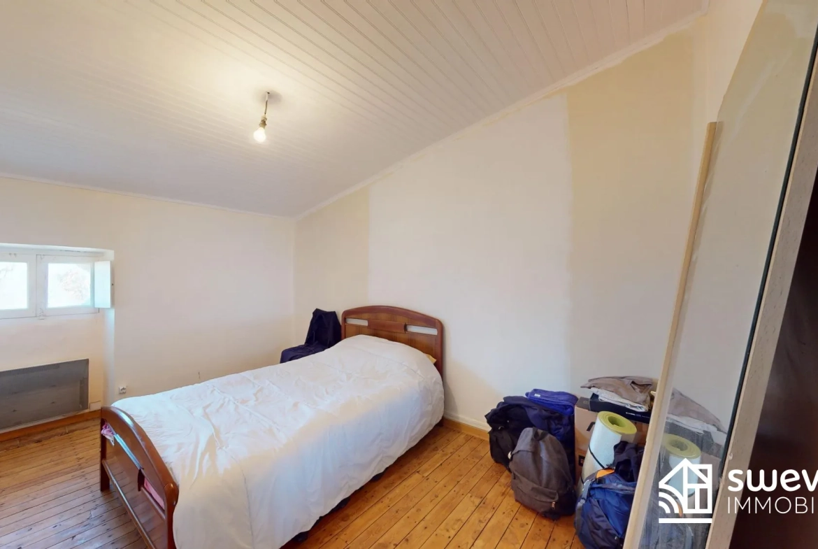 Belle maison de village T6 avec grande cour à Villamolaque — Opportunité à proximité de Thuir 