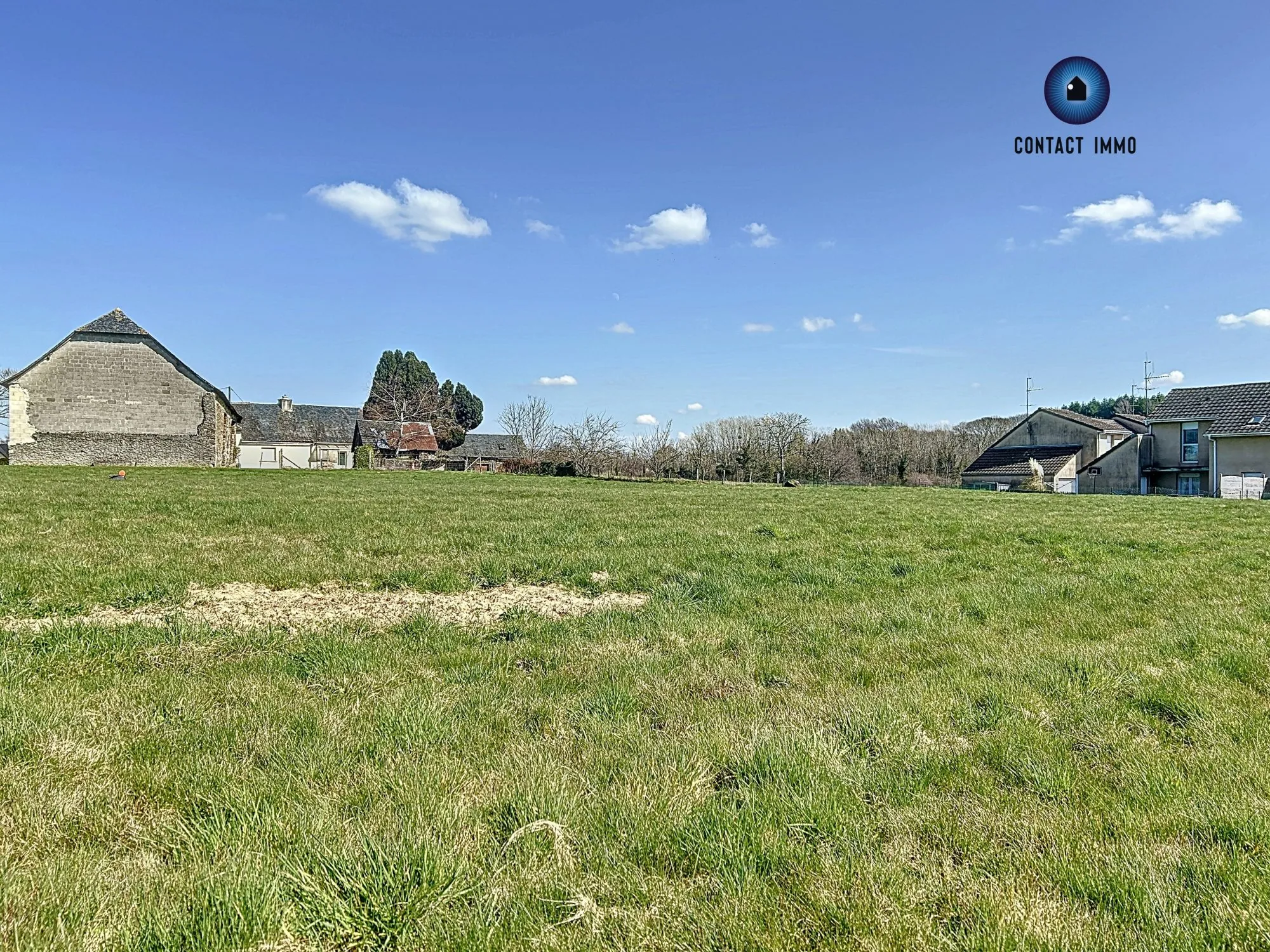 Terrain constructible de 1800 m² à Sadroc, proche Brive 