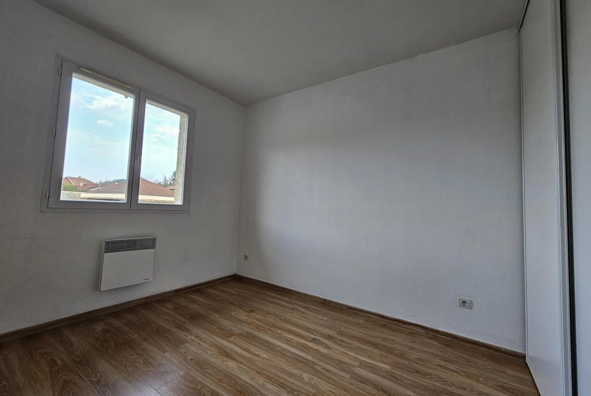 Maison mitoyenne T5 de 99 m² avec extérieur en plein centre de Champier 