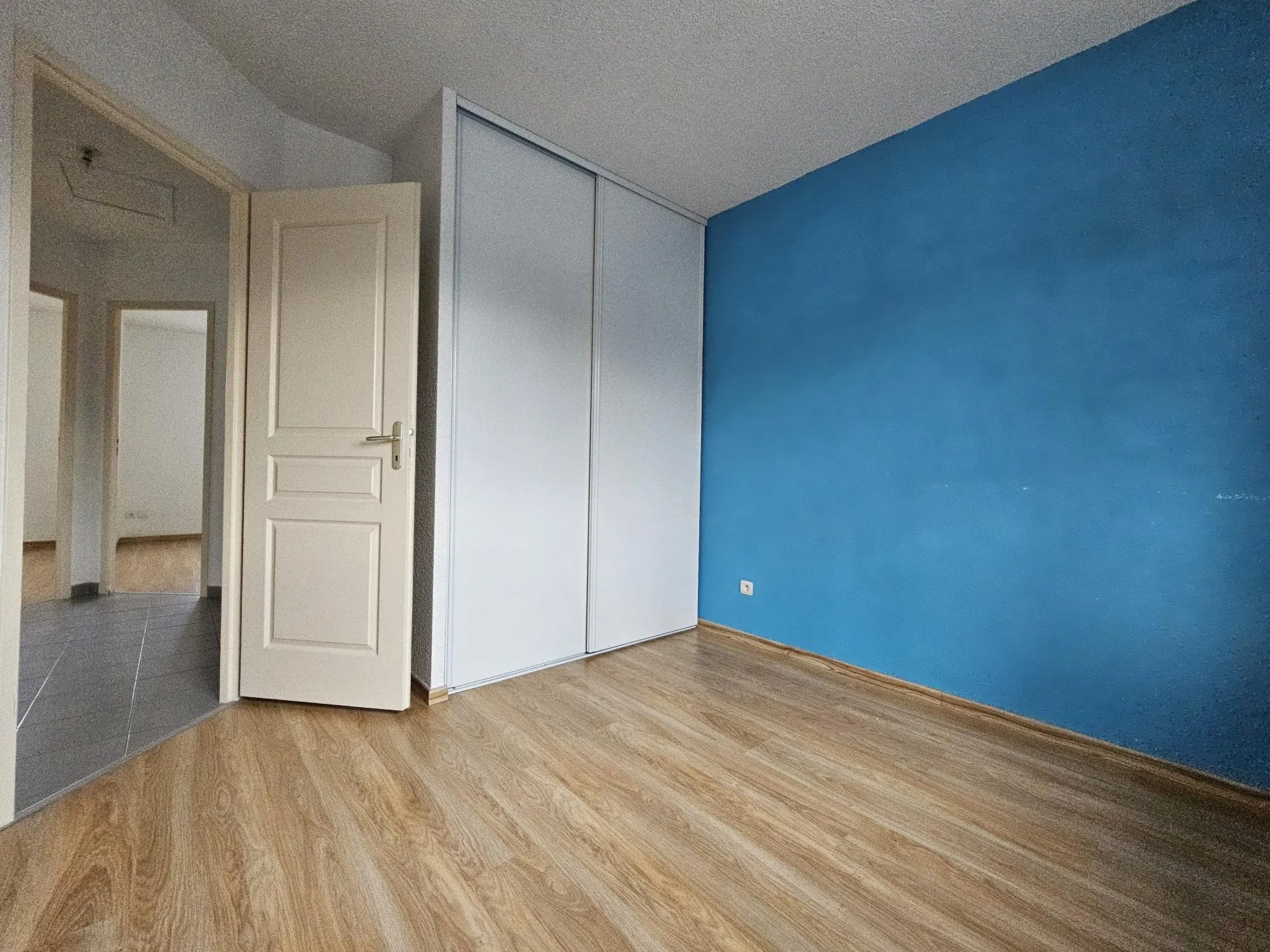 Maison mitoyenne T5 de 99 m² avec extérieur en plein centre de Champier 