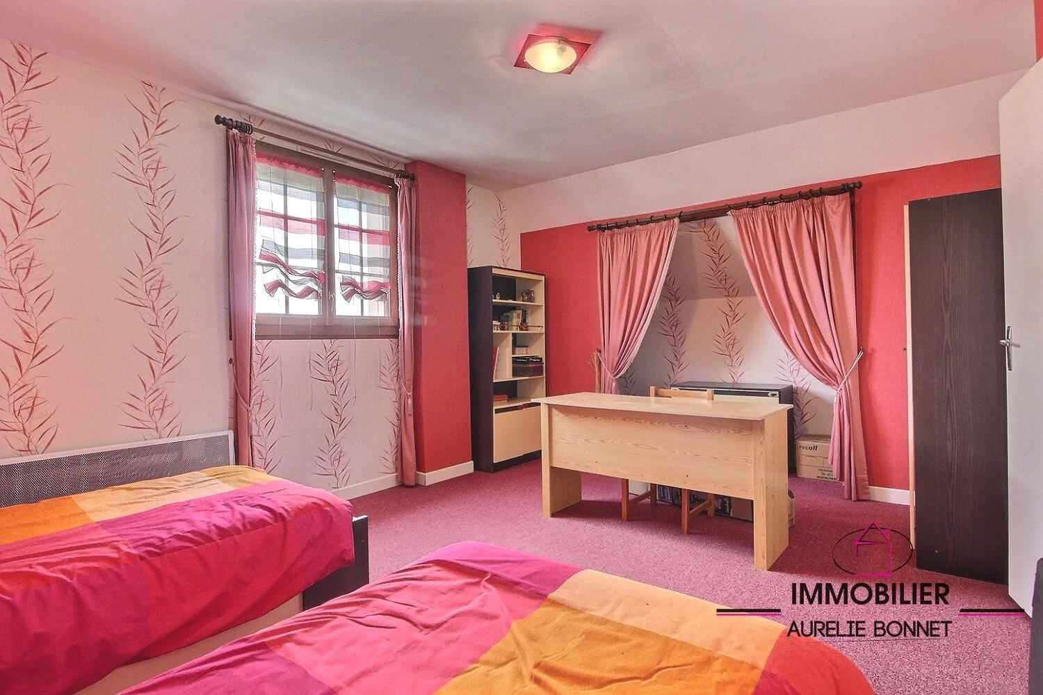 Maison 4 chambres de plain-pied avec terrasse et jardin à Saint Cyr du Ronceray 