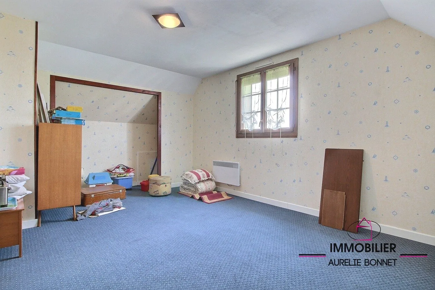 Maison 4 chambres de plain-pied avec terrasse et jardin à Saint Cyr du Ronceray 