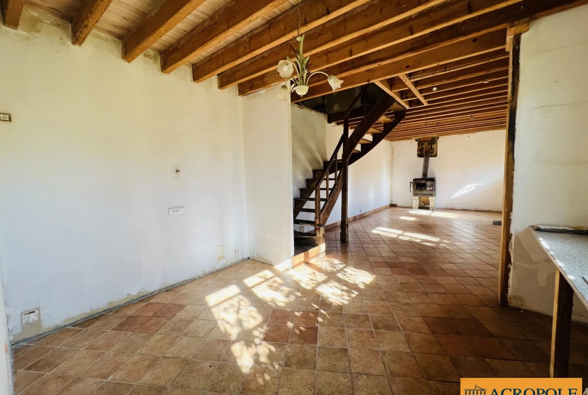 Fermette à restaurer de 58 m² avec terrain de 1000 m² à Argentsur-Sauldre 