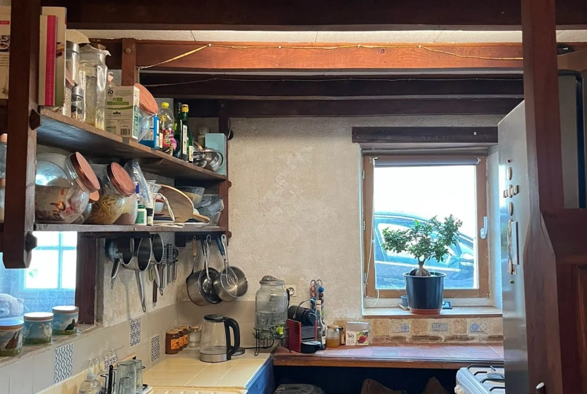 Charmante maison en pierre de 80 m² avec jardin à Argentan 