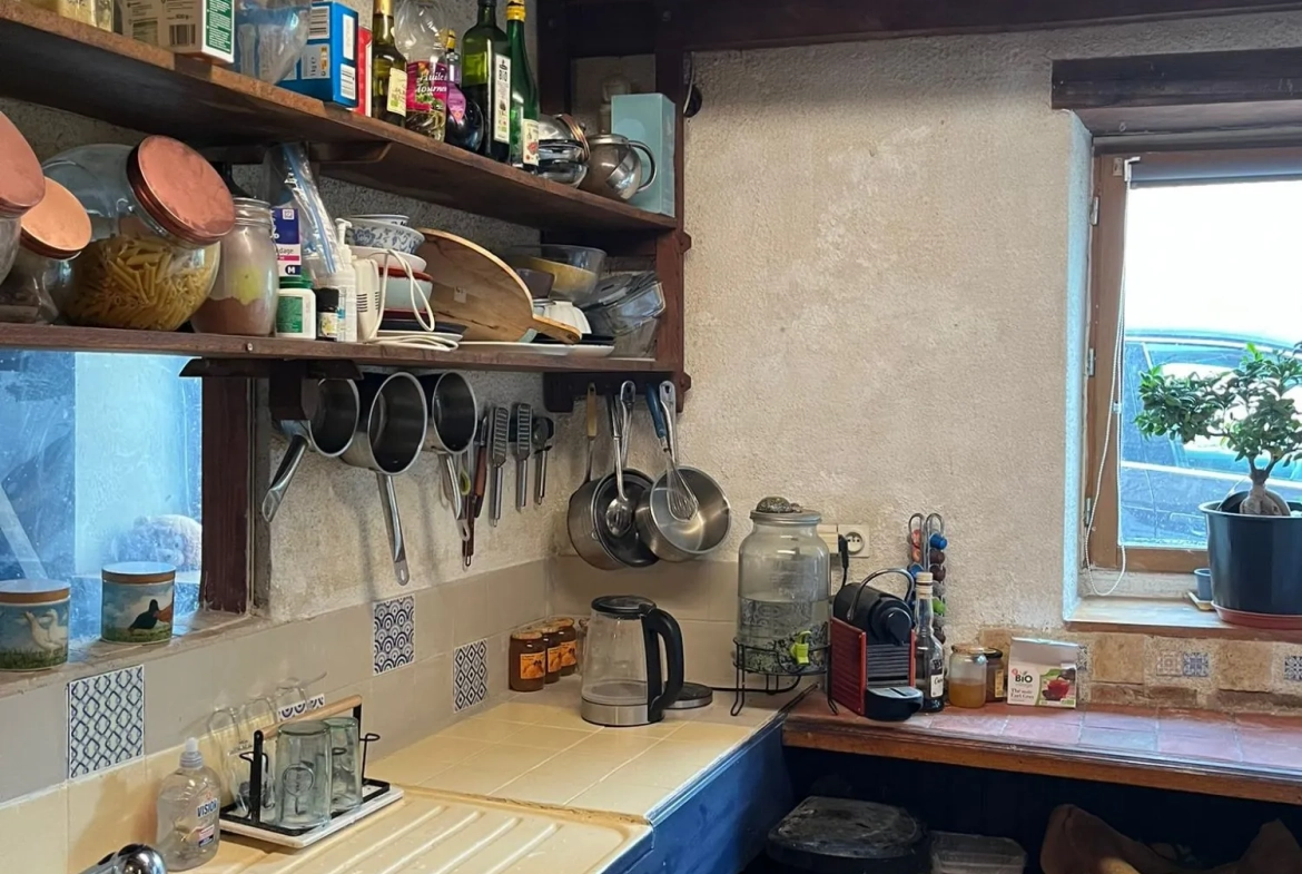 Charmante maison en pierre de 80 m² avec jardin à Argentan 