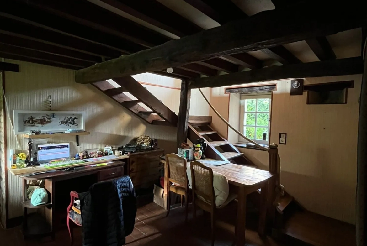 Charmante maison en pierre de 80 m² avec jardin à Argentan 