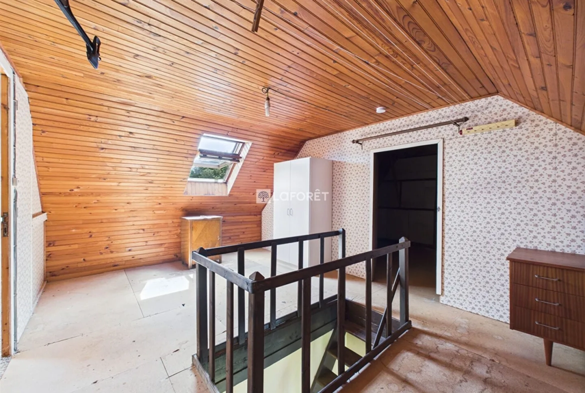 Maison à Edern avec potentiel de rénovation - 3 chambres et sous-sol 