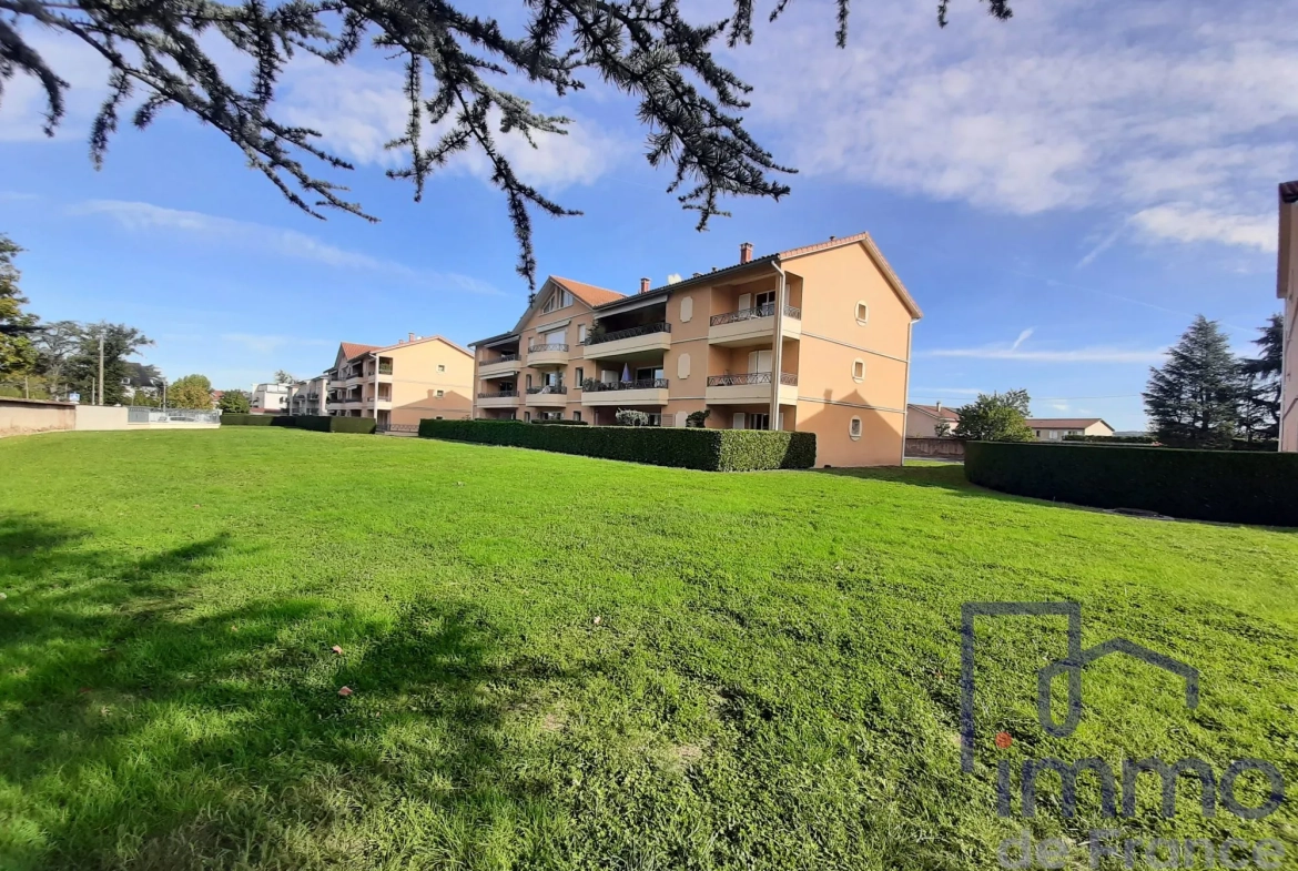 À vendre appartement duplex lumineux à Veauche, 88.65 m² avec 2 chambres et ascenseur 