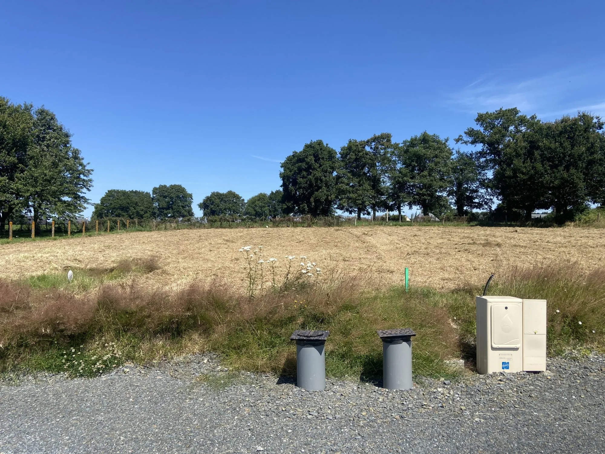 Terrain constructible de 560 m² à Pipriac, environnement calme et proche des commodités 