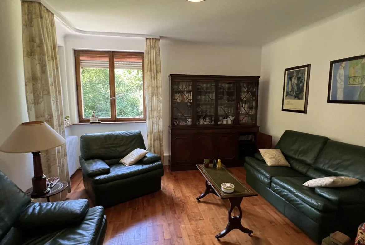 Maison bi-familiale à Oeting avec jardin, terrasse et stationnement proche commodités 