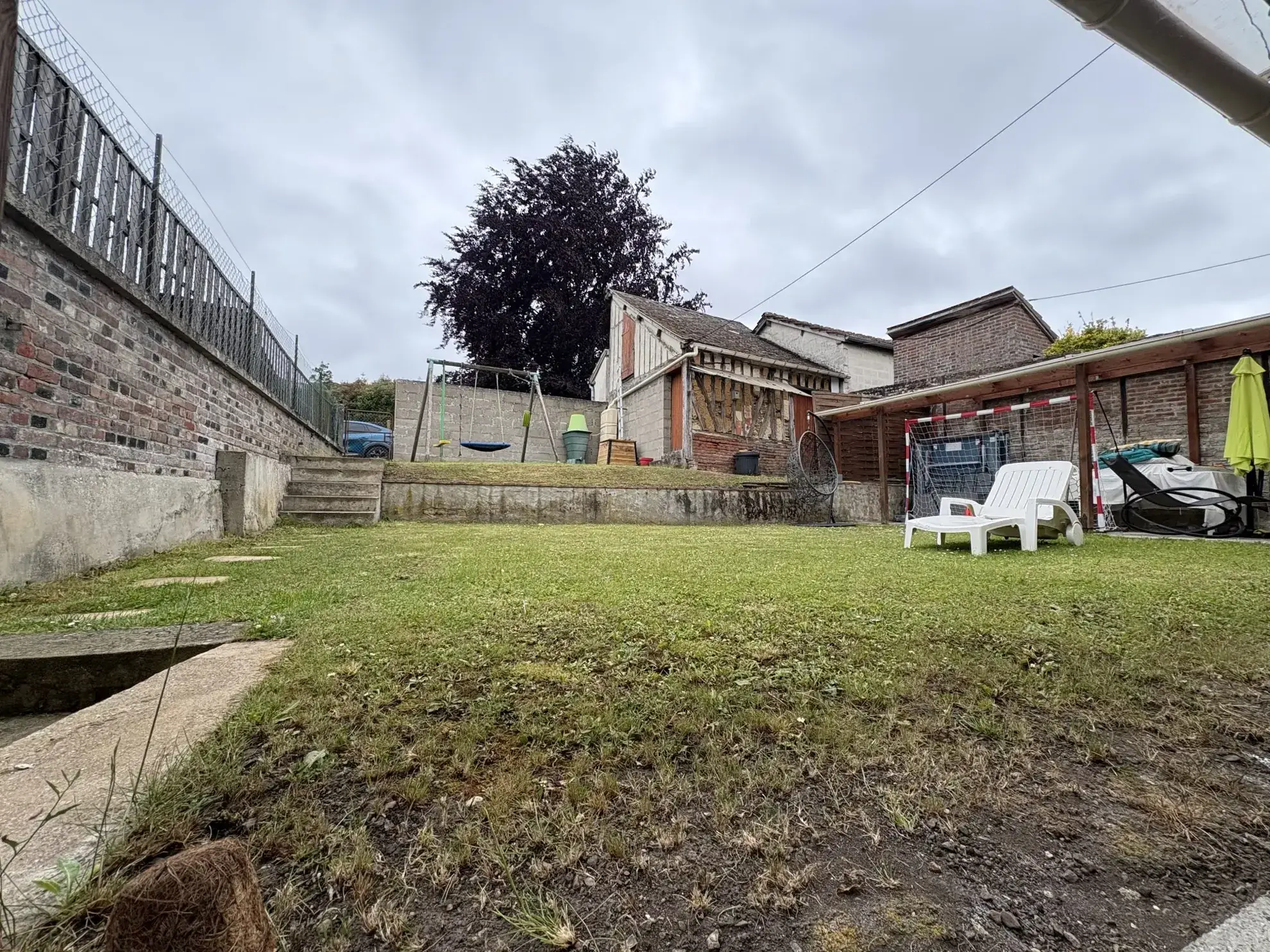 Maison rénovée à vendre à Livarot-Pays-d'Auge avec jardin et garage 