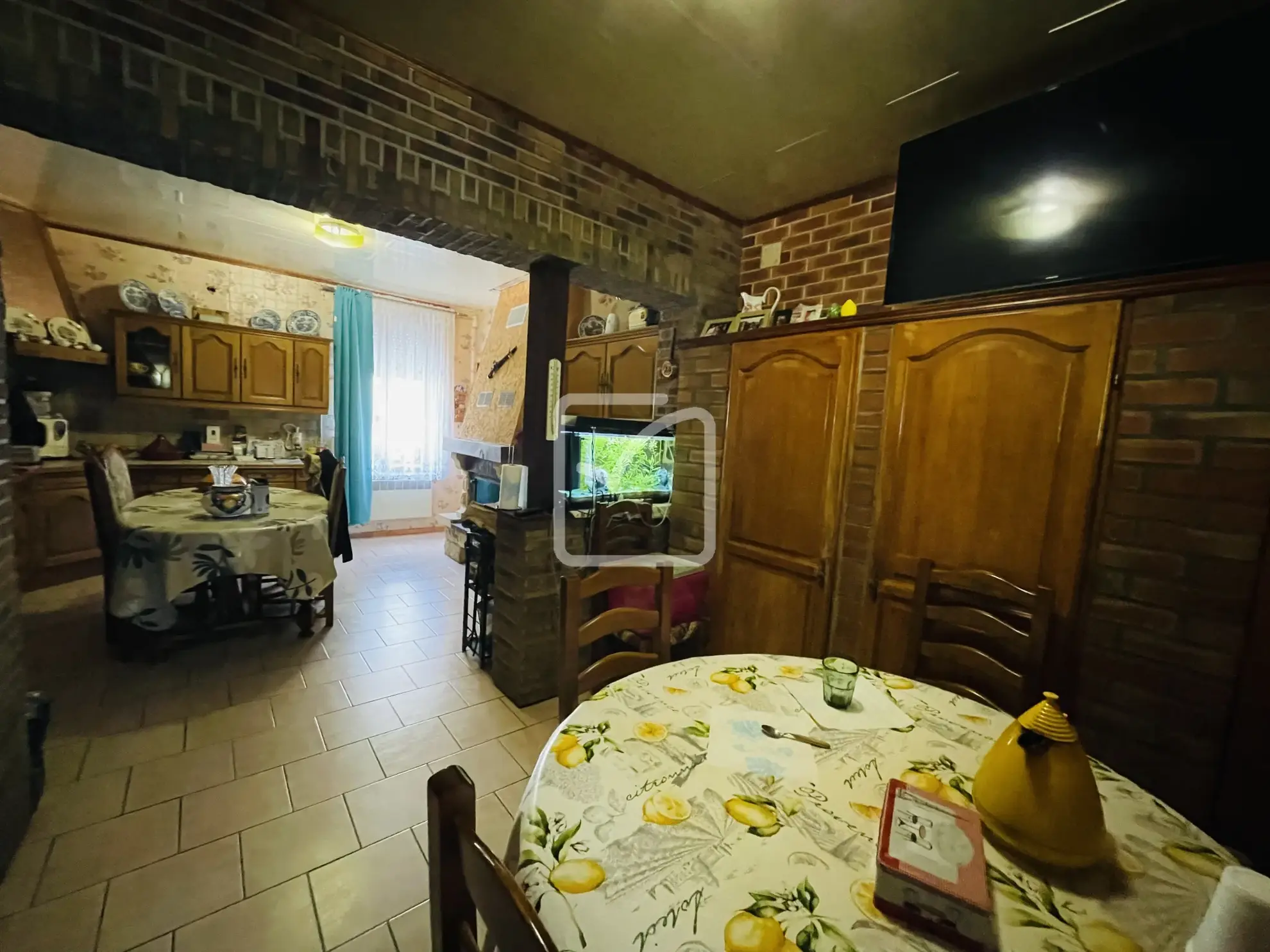 Belle maison familiale à Feignies avec grand terrain et proches commodités 