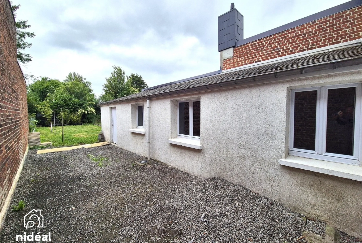 Maison semi-individuelle à vendre à Aulnoye-Aymeries de 62 m² avec terrain clôturé 
