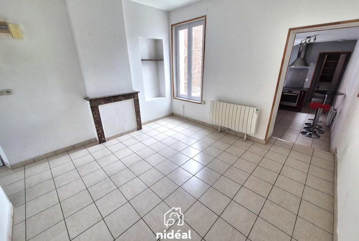 Maison semi-individuelle à vendre à Aulnoye-Aymeries de 62 m² avec terrain clôturé 