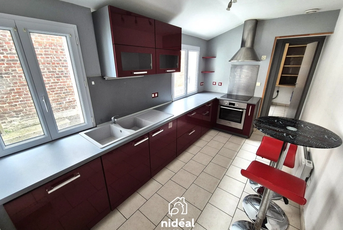 Maison semi-individuelle à vendre à Aulnoye-Aymeries de 62 m² avec terrain clôturé 