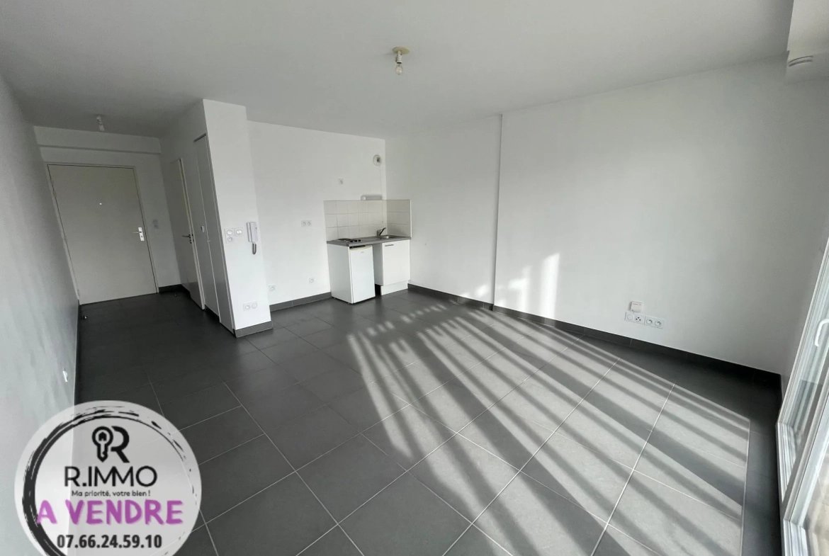 A vendre T1 avec terrasse ensoleillée à Montpellier – 30 m²résidence sécurisée 