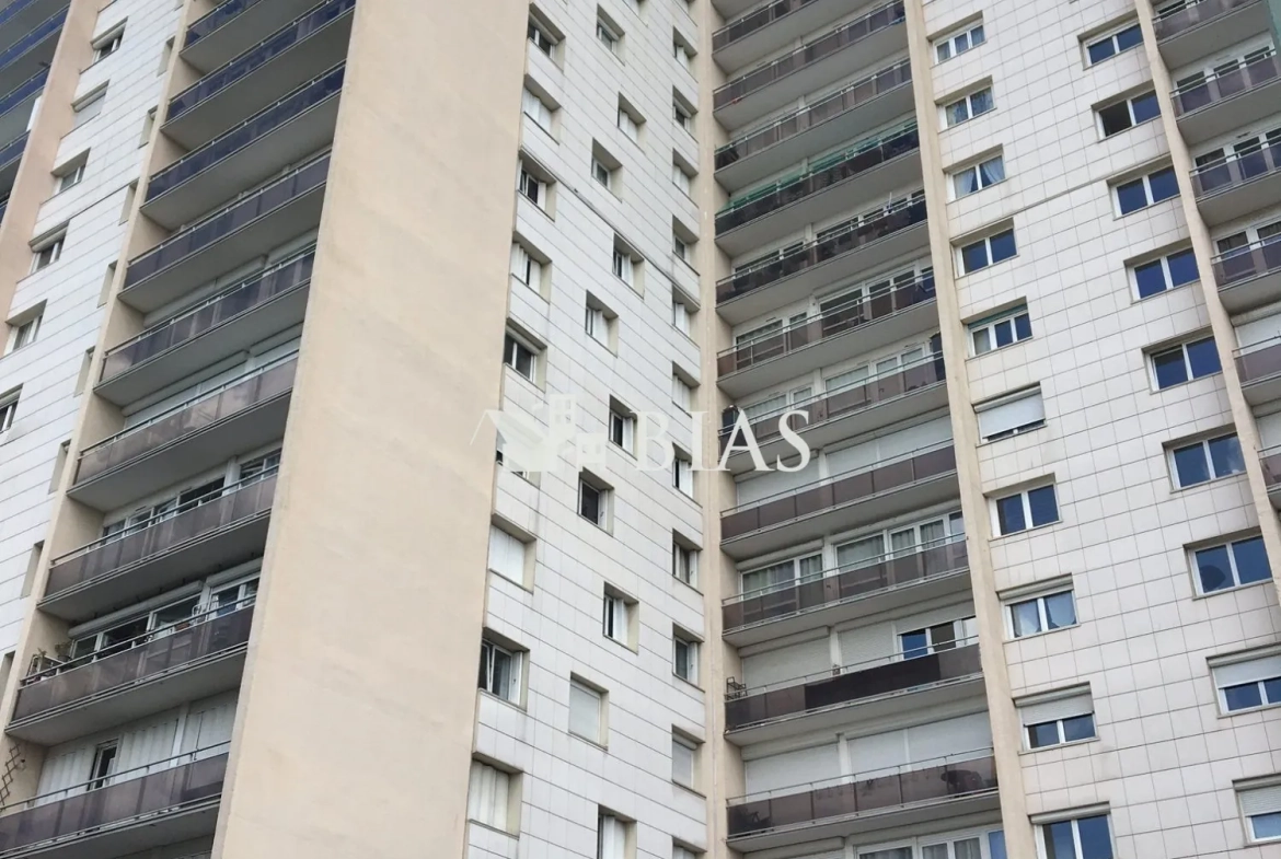 Appartement de 54 m² avec vue panoramique au Petit-Quevilly 