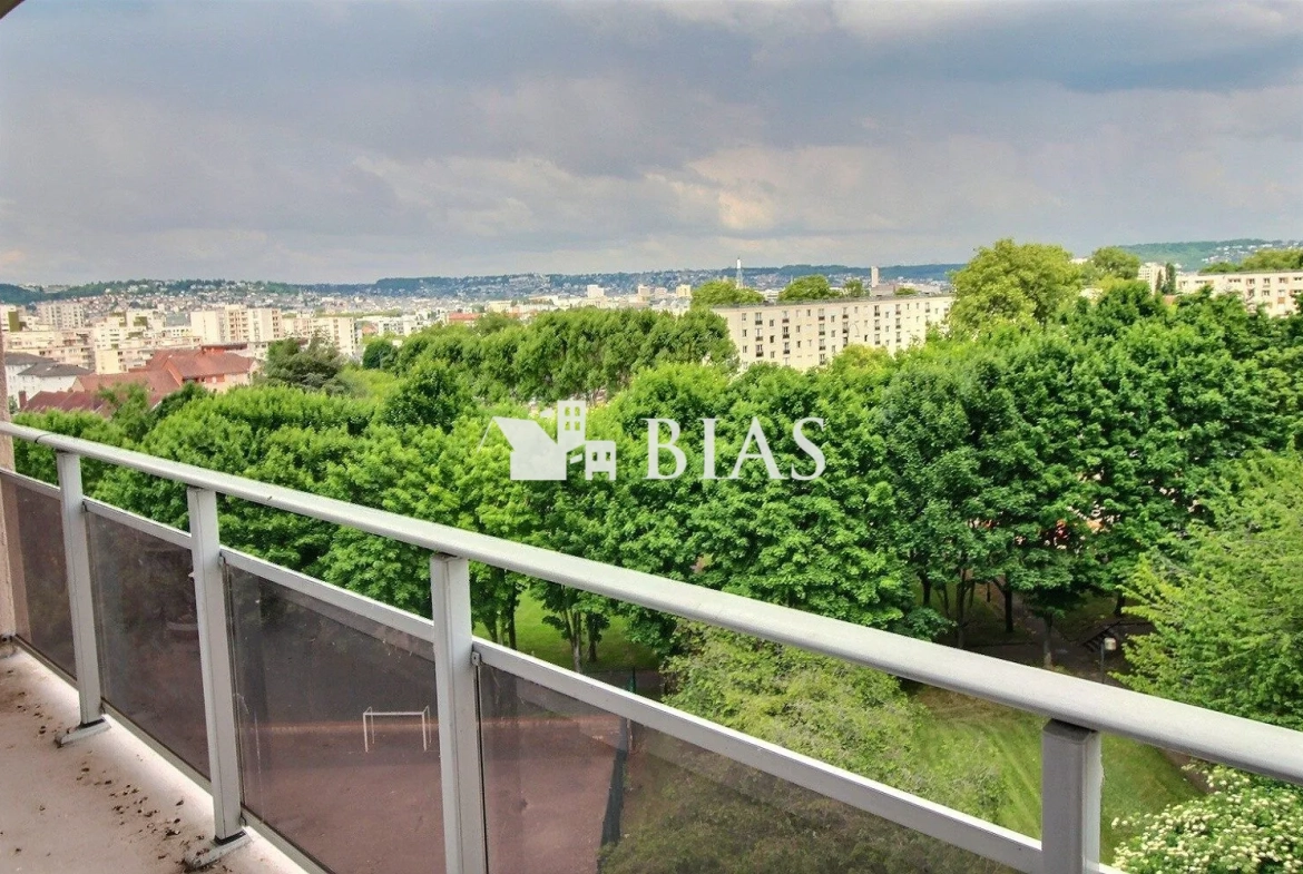 Appartement de 54 m² avec vue panoramique au Petit-Quevilly 