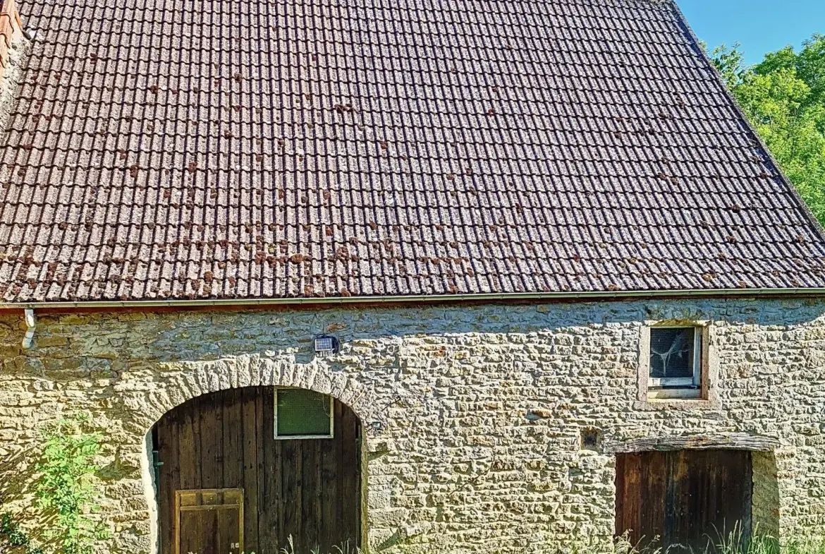 Maison ancienne avec cave et grange à vendre à Crêot - Axes Couches-Nolay 