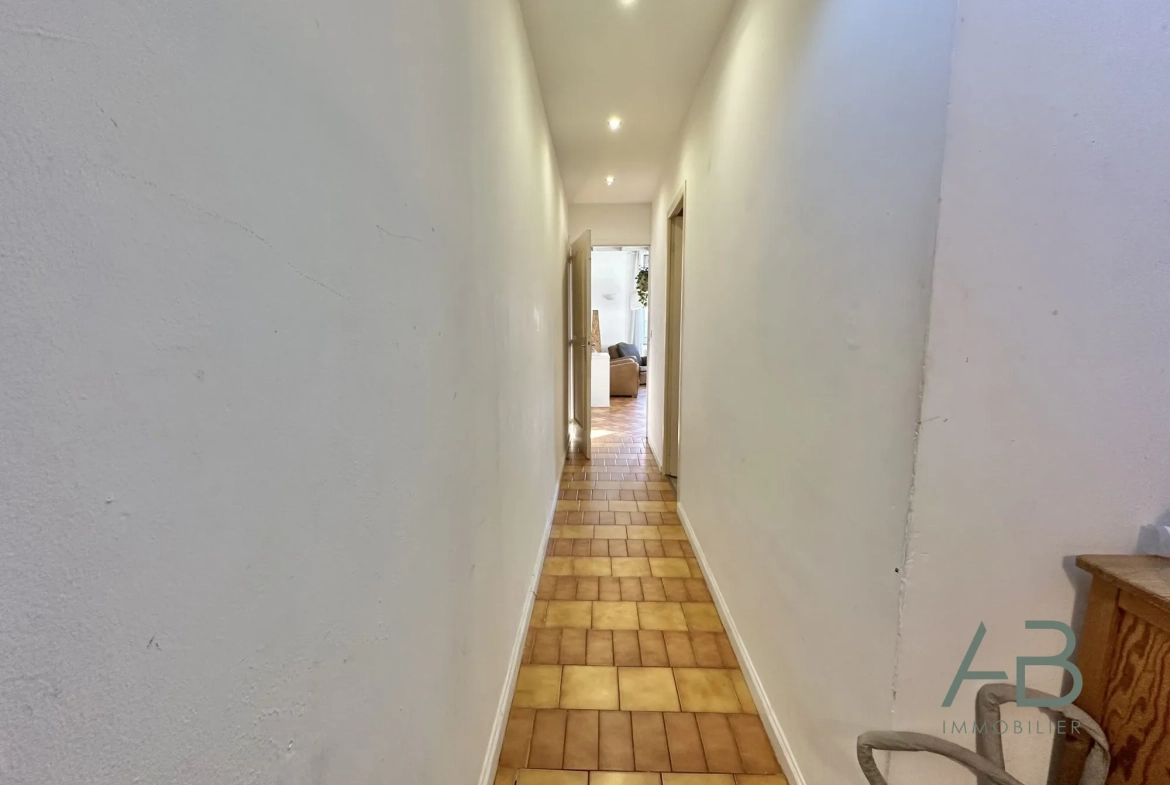 A vendre à Lille Wazemmes, bel appartement T3 lumineux de 71 m² 