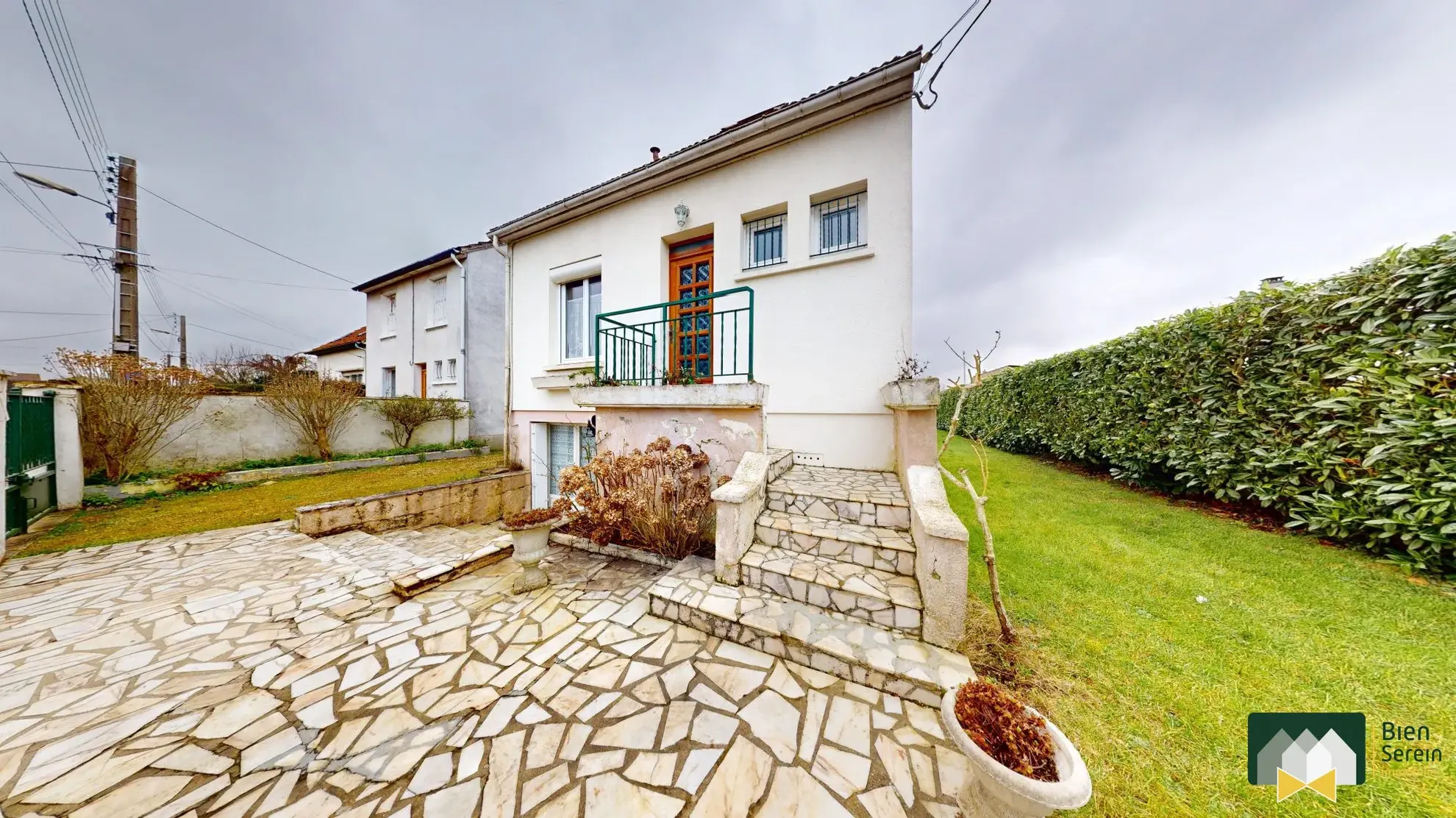 Maison familiale avec sous-sol et garages à Champhol, parfait premier achat 