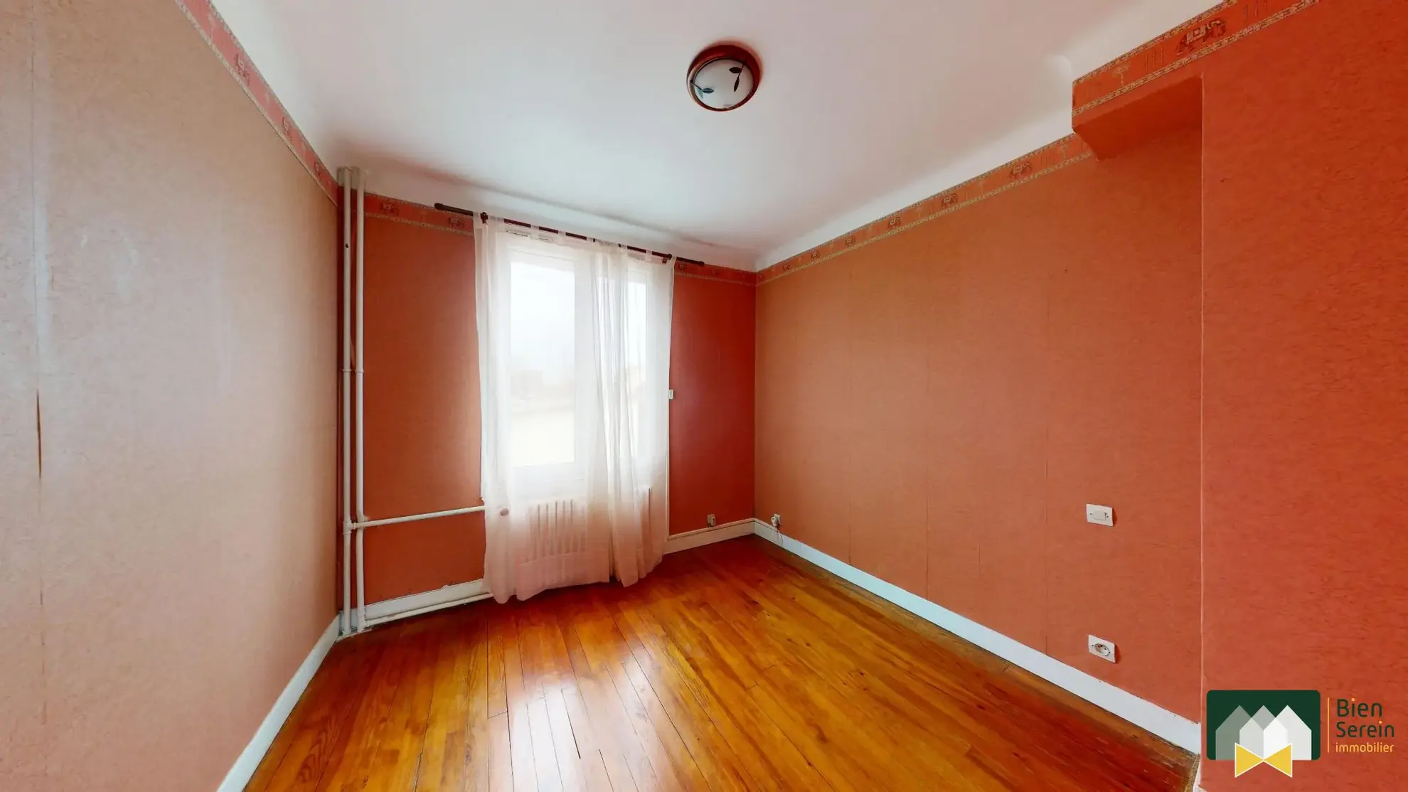 Maison familiale avec sous-sol et garages à Champhol, parfait premier achat 