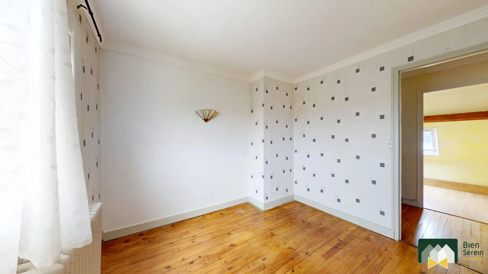 Maison familiale avec sous-sol et garages à Champhol, parfait premier achat 