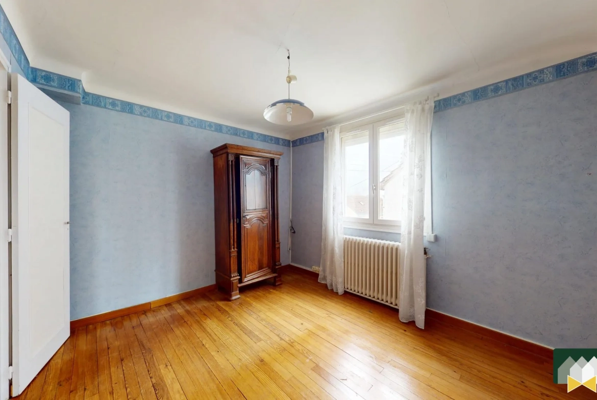 Maison familiale avec sous-sol et garages à Champhol, parfait premier achat 