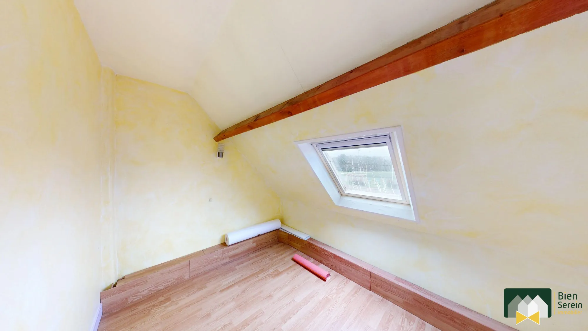 Maison familiale avec sous-sol et garages à Champhol, parfait premier achat 