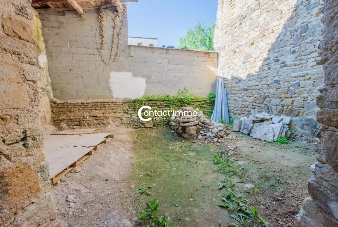Grange viabilisée à transformer en maison à Billom - Potentiel 90m² 