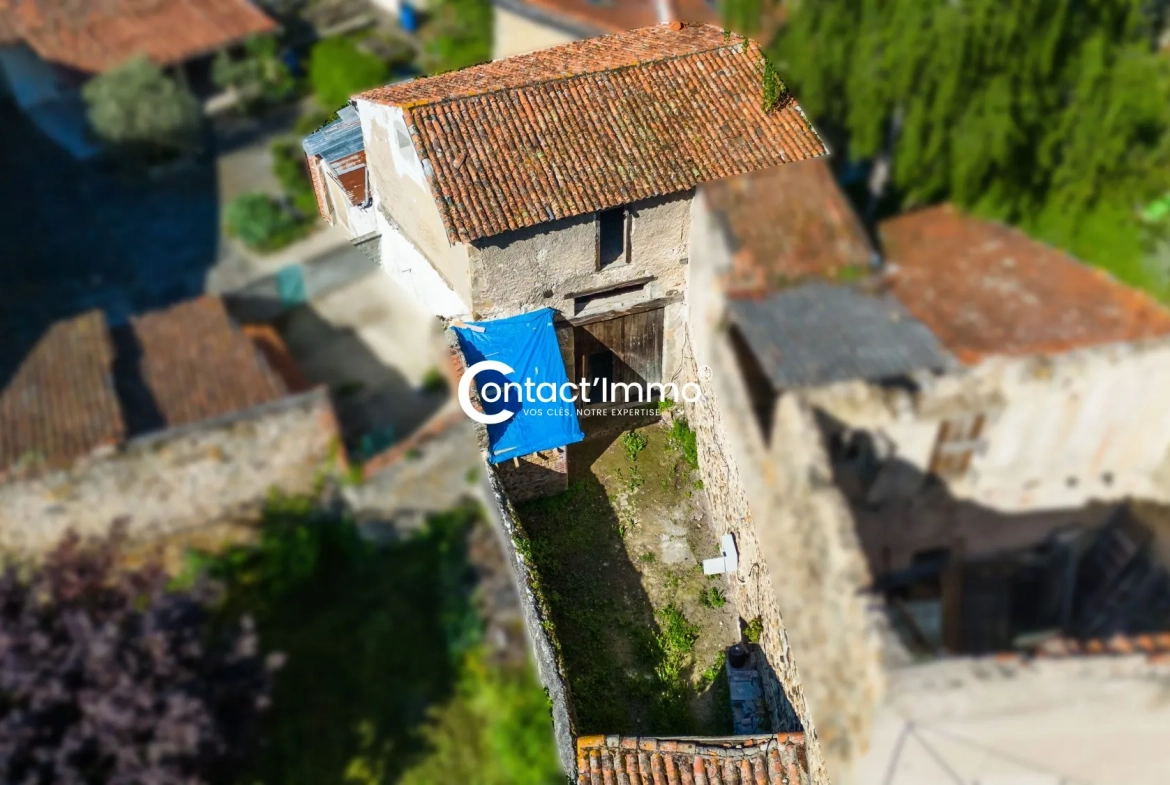 Grange viabilisée à transformer en maison à Billom - Potentiel 90m² 