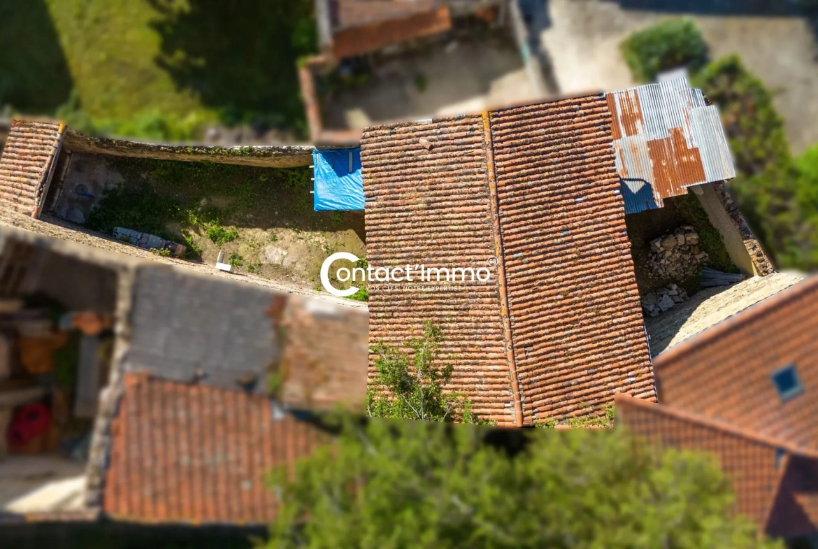 Grange viabilisée à transformer en maison à Billom - Potentiel 90m² 