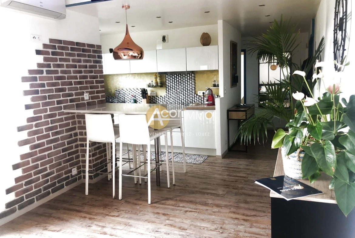 Appartement lumineux avec vue mer à La Seyne-sur-Mer, dernier étage, terrasse, parking et cave 