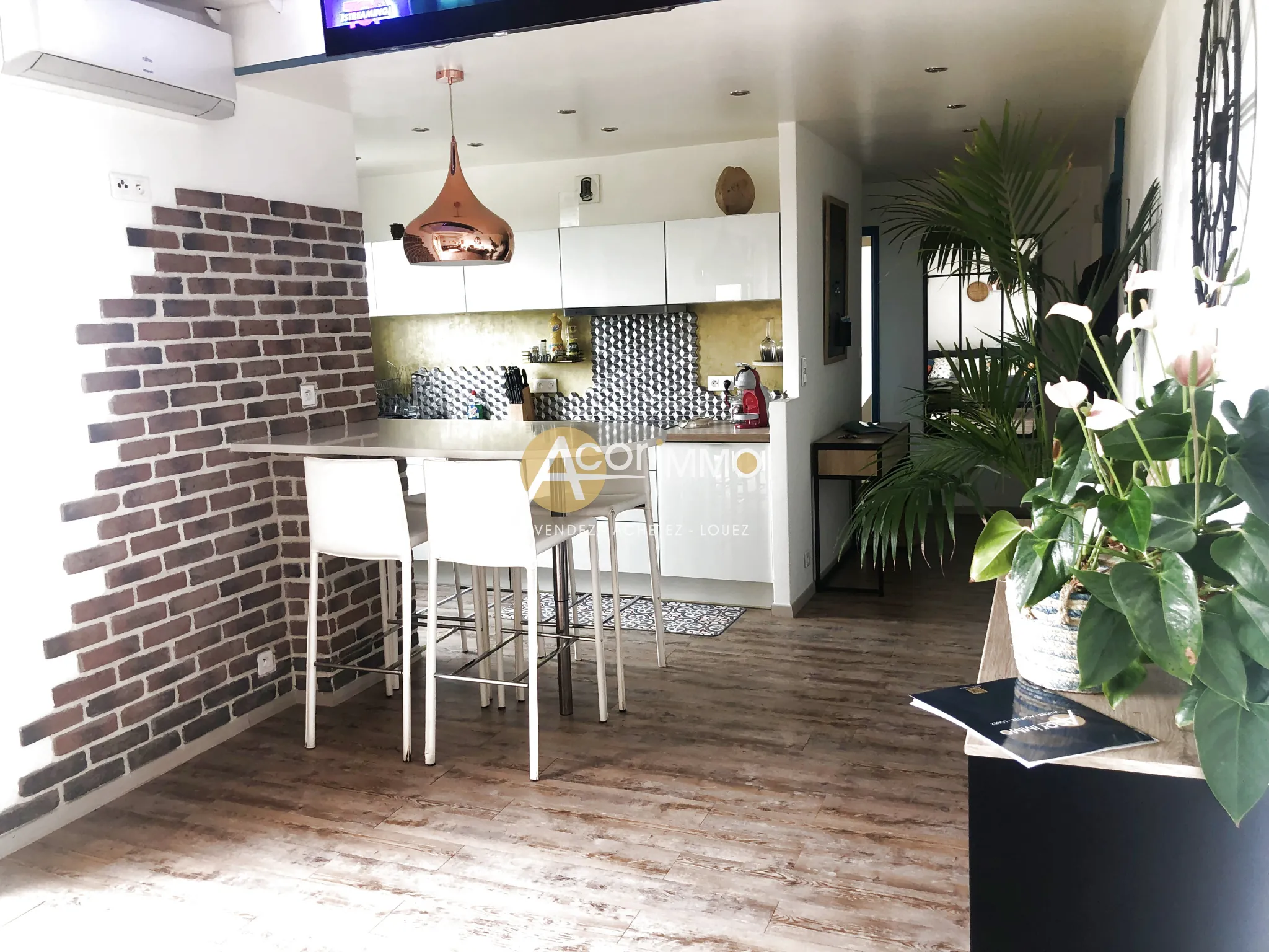 Appartement lumineux avec vue mer à La Seyne-sur-Mer, dernier étage, terrasse, parking et cave 